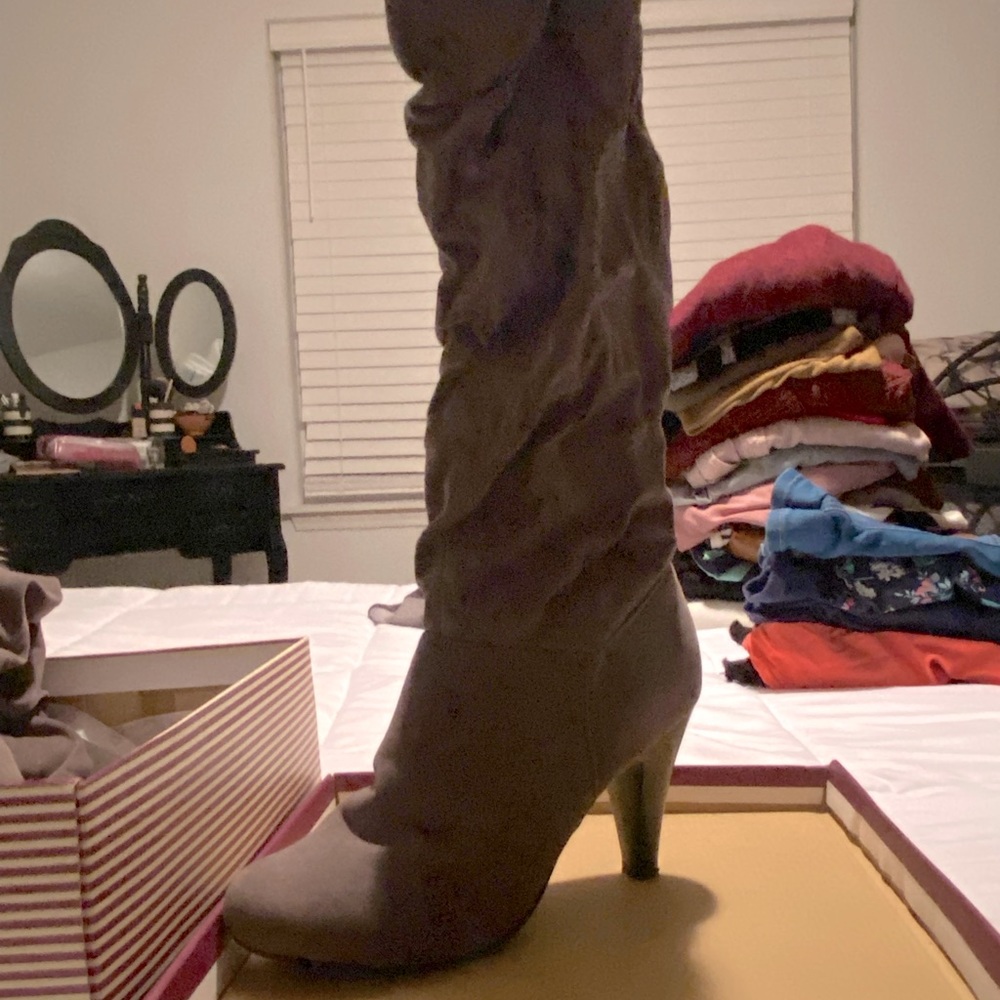 Below the knee boot
